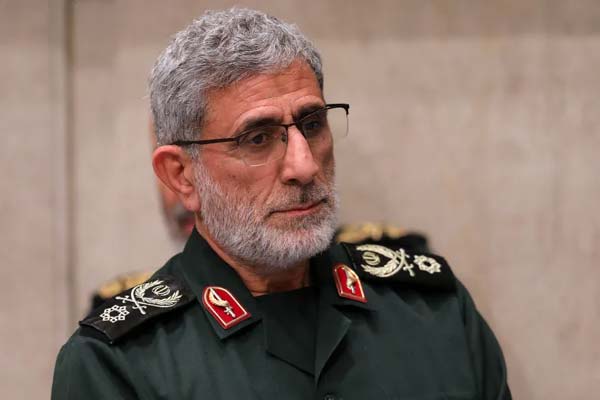 للمرة الثانية.. قائد فيلق القدس يتحدى شائعات اغتياله بظهور جديد